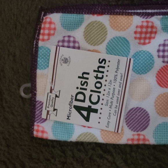 EASTER KITCHEN TOWELS - Picture 2 of 4